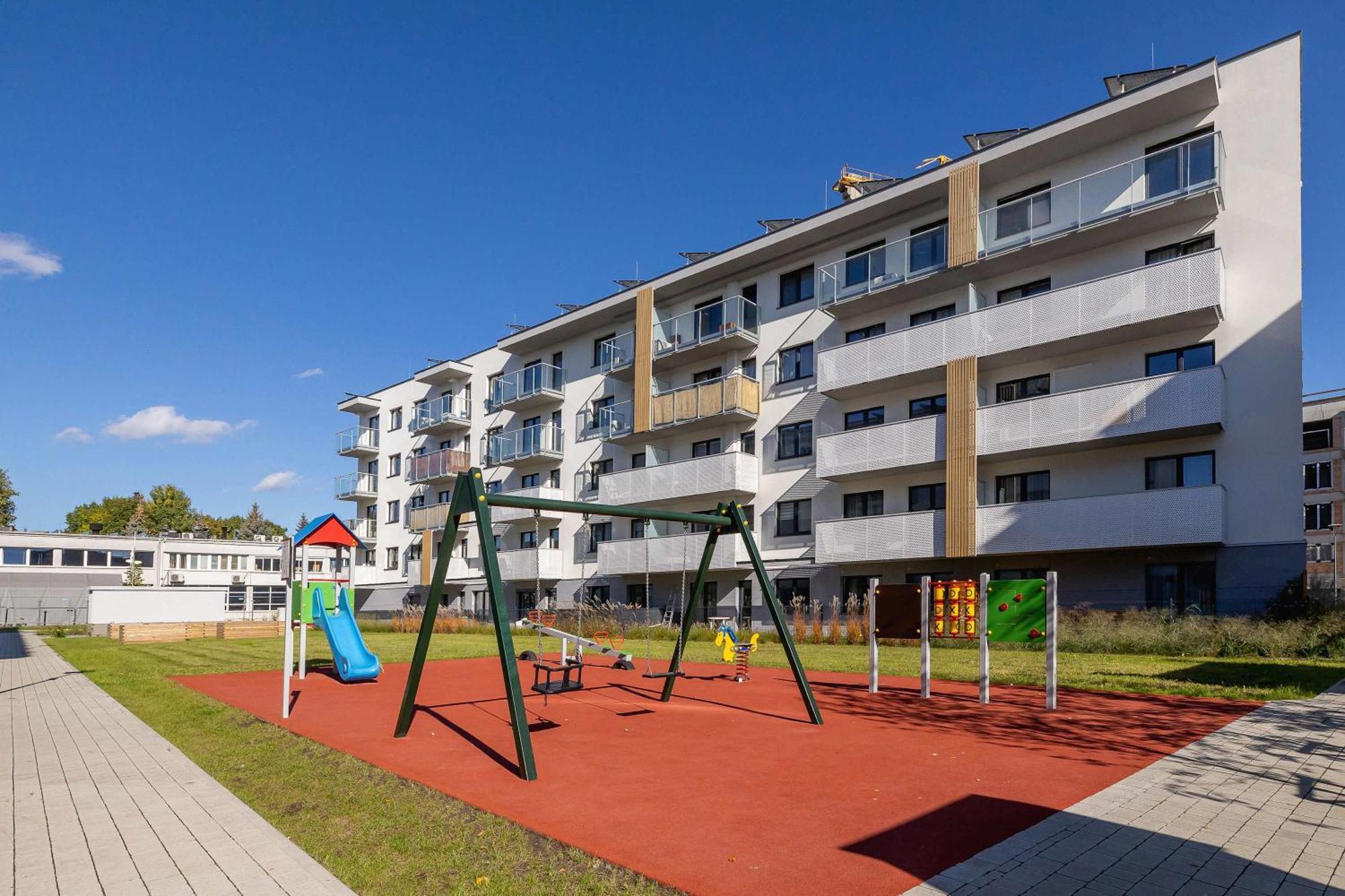 Atmospheric With Parking By Renters Krakau